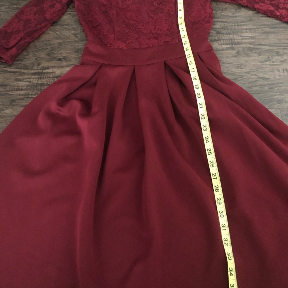❌SOLD❌ Vintage Pleated Lace Purple Dress - Picture 5 of 5